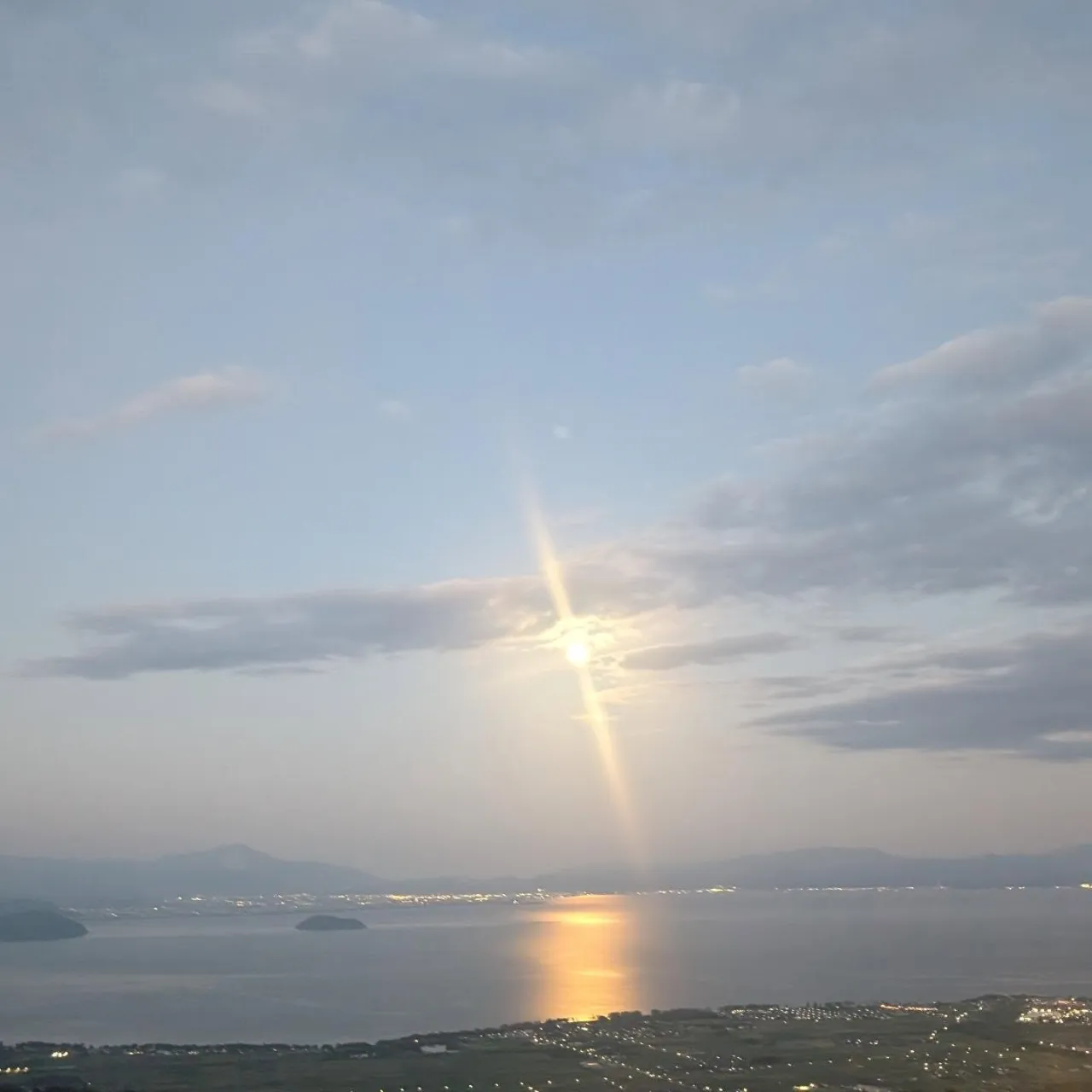 我が家恒例のお月見に、びわ湖函館山に行ってきました。